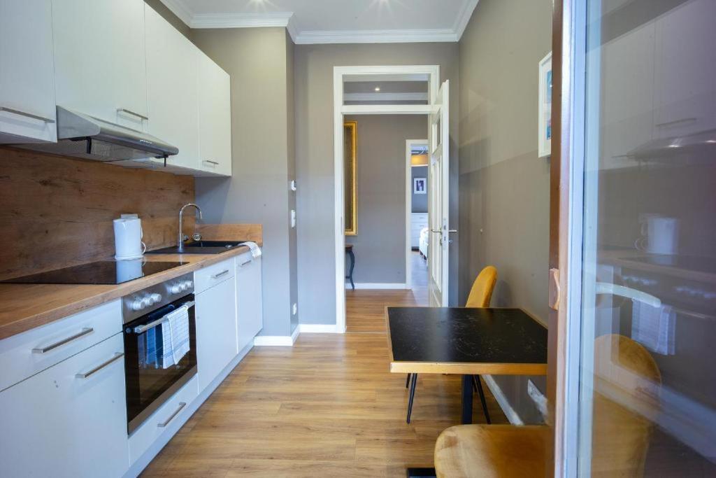 Leipzig-Suites- 3 Zimmer Apartment-Familien Luxus Apartment mit Balkon Exterior foto
